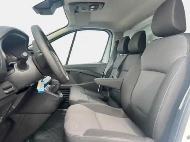 Renault Trafic fg l1h1 2t8 2.0 blue dci 130ch confort e6e — photo 13