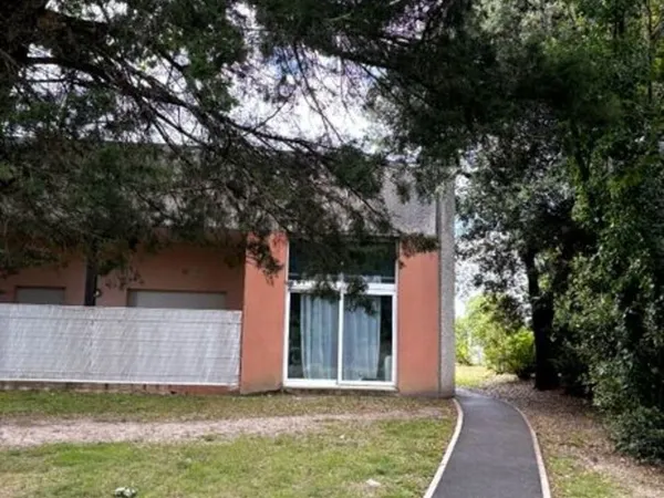 Appartement de 48 m2, RDC, pas d'étage, Résidence sécurisée