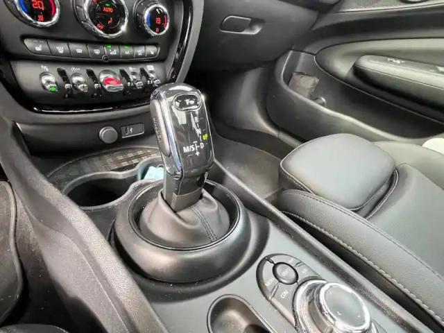 Mini Mini clubman cooper d 150ch edition premium plus bva8 — photo 14