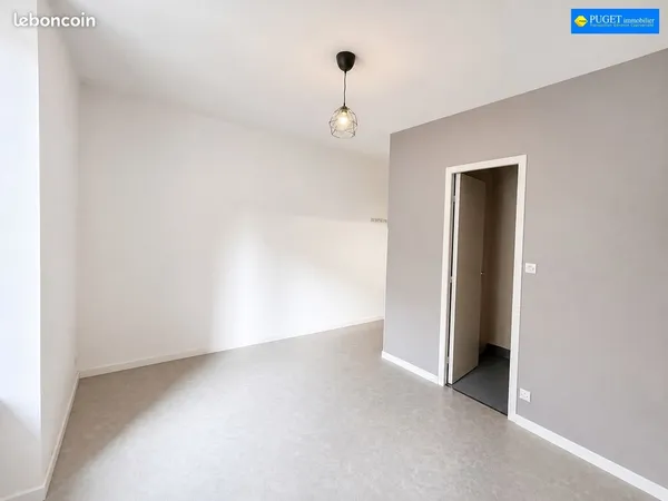 Studio 1 pièce 18 m²