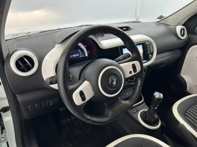 Renault Twingo iii tce 95 — photo 19