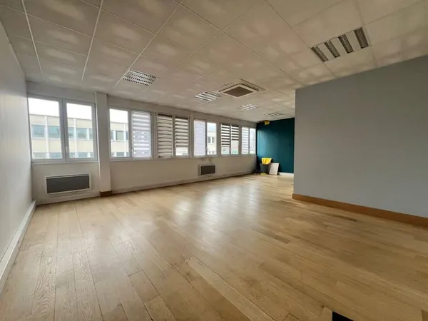 Bureaux 53 m²