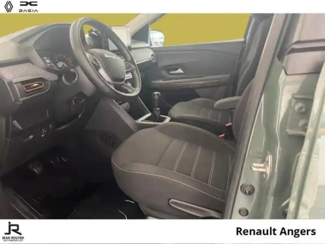 Dacia Sandero 1.0 tce 110ch stepway expression + — photo 3