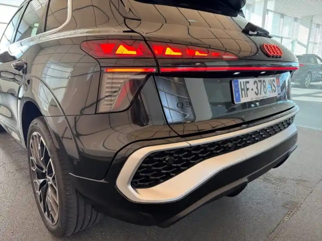 Audi Q3 e-hybrid 272 ch s tronic 6 — photo 6