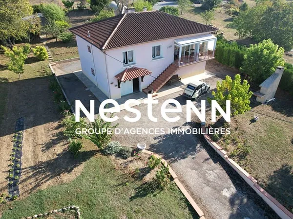 Maison à vendre à Nérac, 89m² avec 3 chambres, grand terrain et garage, calme assuré