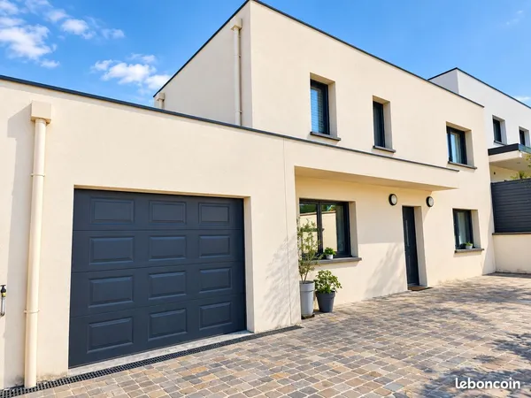 Maison (2018) 123m² coeur village - 7 pièces / 4 chambres-bureau