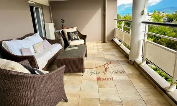 Appartement T4 lumineux avec terrasse spacieuse calme aux Trois-Îlets