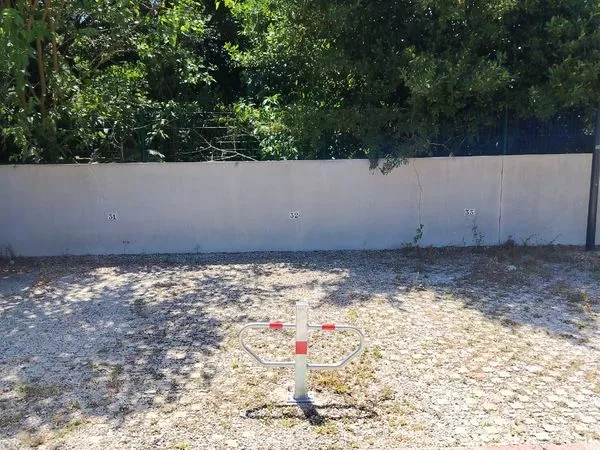 Place de parking - Le Cres