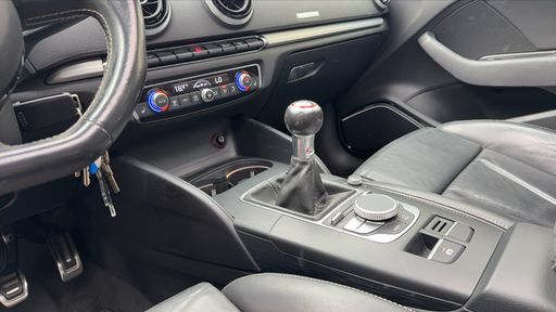 Audi S3 Sportback 2.0 TFSi 300 Quattro S-Tronic 6 - S – 2015 – 92294 km – Essence – Boîte Manuelle — photo 10