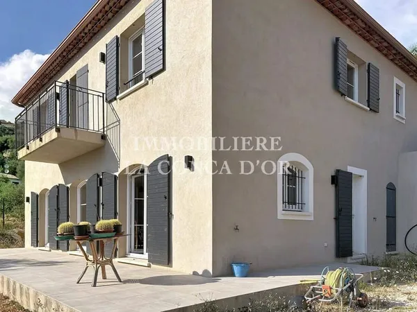 Villa 5 pièces 147 m²