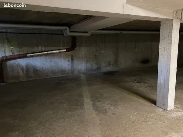 Parking rue du Pontel
