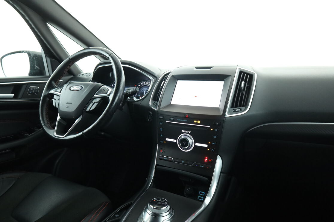 Ford S-Max 2.0 EcoBlue ST-Line Auto — photo 12