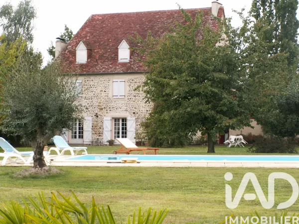 Maison 8 pièces 200 m²