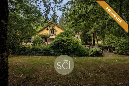 Propriété 16 pièces 327 m²