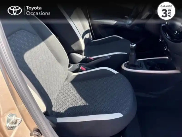 Toyota Aygo X 1.0 vvt-i 72ch design — photo 6