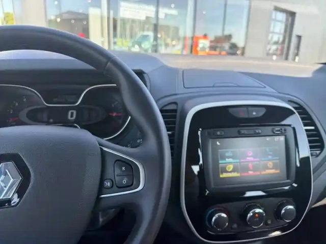 Renault Captur dci 90 e6c — photo 15