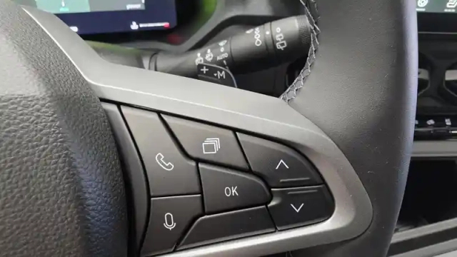 Dacia Bigster hybrid-g 150 4x4 — photo 22