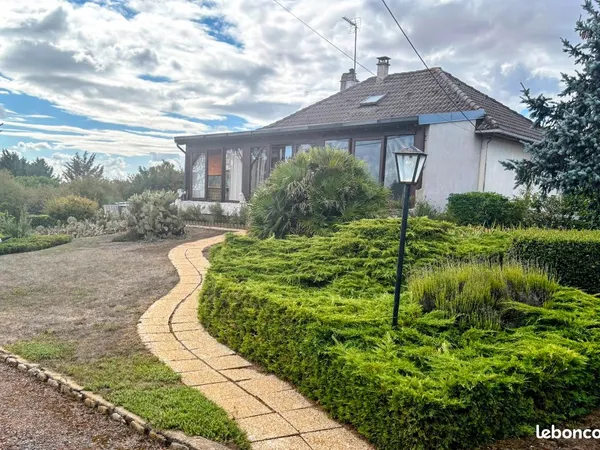 Saint-Maxire — Maison familiale 105 m², 4 chambres, véranda, 4 818 m² clos avec potager et verger
