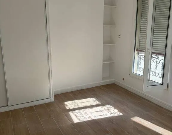Studio 1 pièce 24 m²