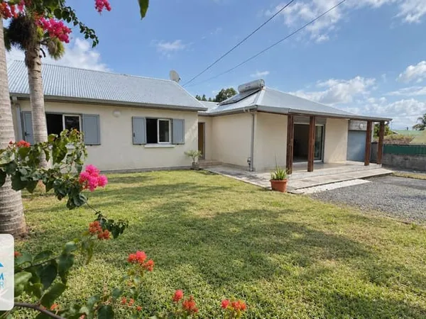 TAMPON 97430 - VILLA F4 - BEAUX ESPACES - TERRAIN VERDOYANT