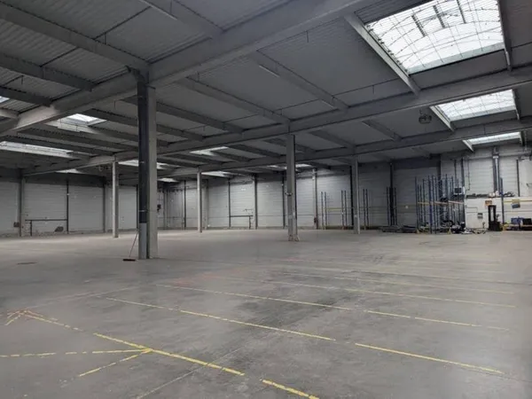 Local d'activité 4370 m²