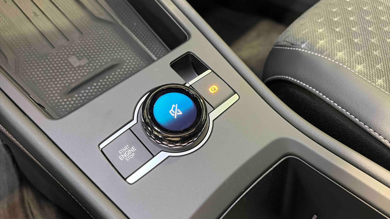Volkswagen T-Roc 1.5 eTSI Hybrid 150 ch DSG7 — photo 22