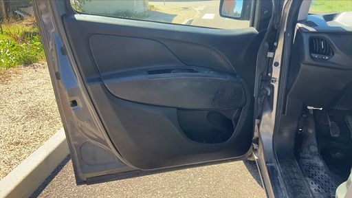 Fiat Doblo VU 1.6 MultiJet 120 - Cargo – 2023 – 65309 km – Diesel – Boîte Manuelle — photo 24