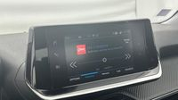 Peugeot 2008 1.2 PureTech 100ch S&S Active Pack — photo 13