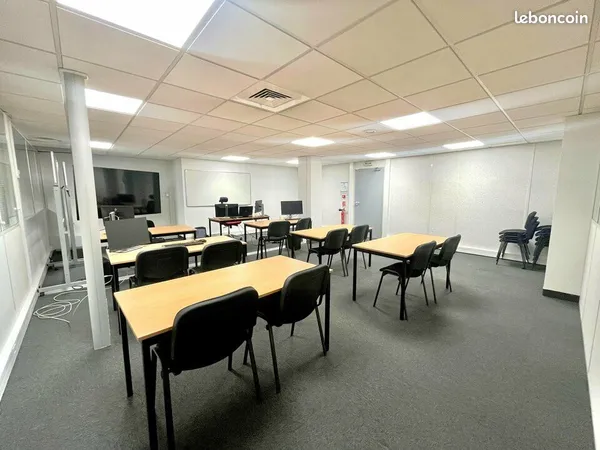 BUREAUX 251 m² NICE