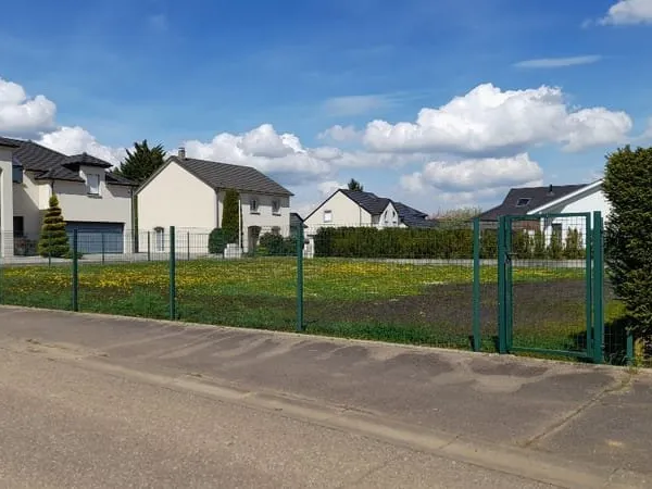 Terrain constructible à Vendre à AMANVILLERS