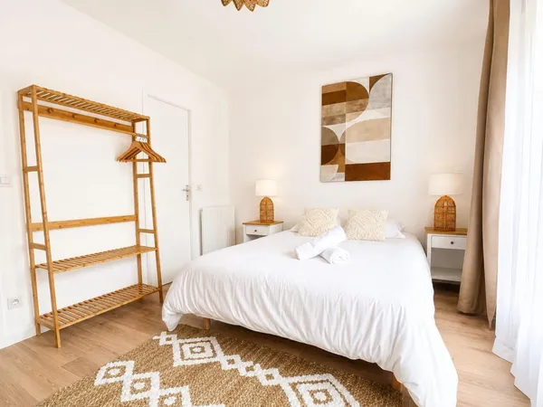 Studio coeur Aix les bains, meublé décoré
