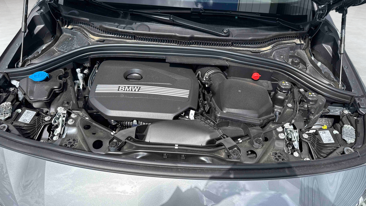 BMW Active Tourer 220i 170 ch DKG7 — photo 17