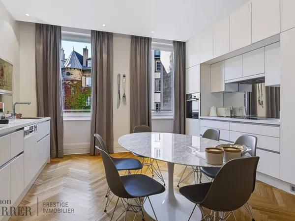 Appartement 5 pièces 136 m²