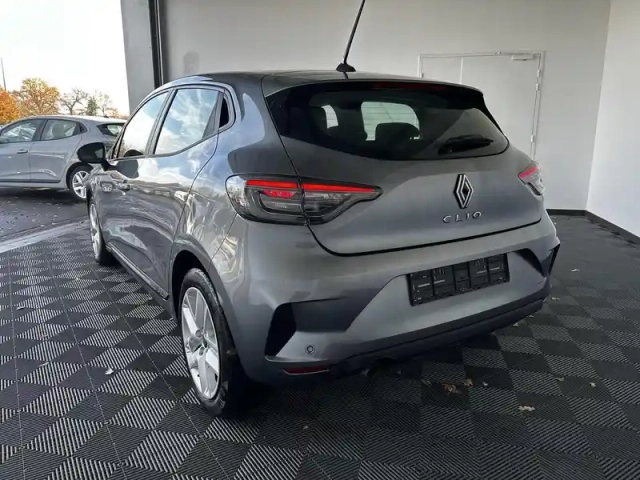Renault Clio tce 90 ch gsr2 — photo 3