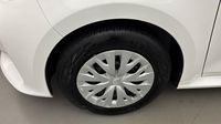 Toyota Yaris 116h Dynamic 5p MY22 — photo 20