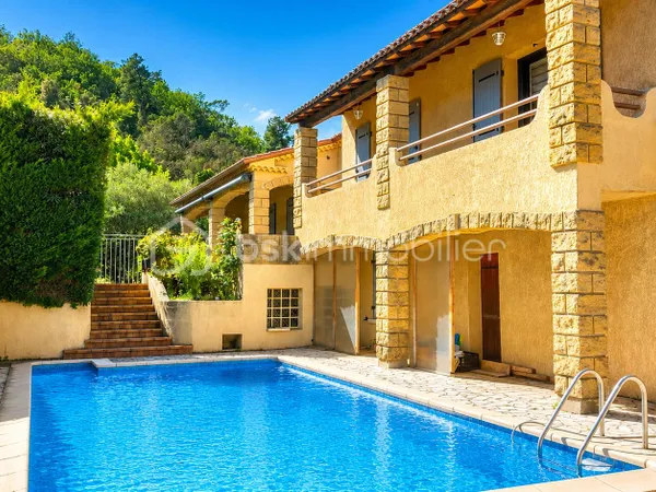 Maison 5 pièces 137 m²