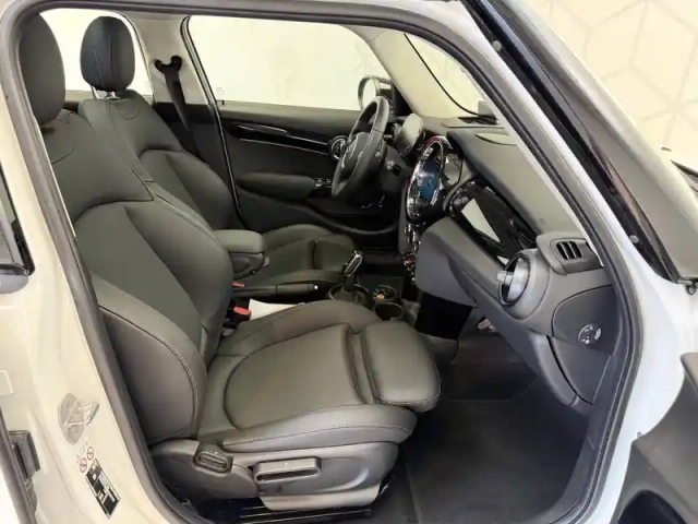 Mini Mini hatch 5 portes cooper 136 ch dkg7 — photo 19