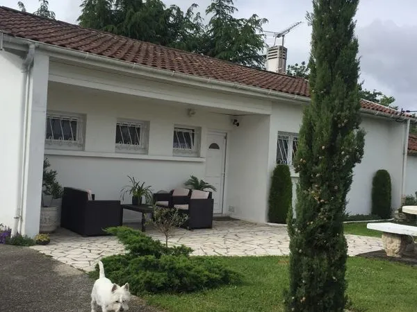 Maison avec jardin