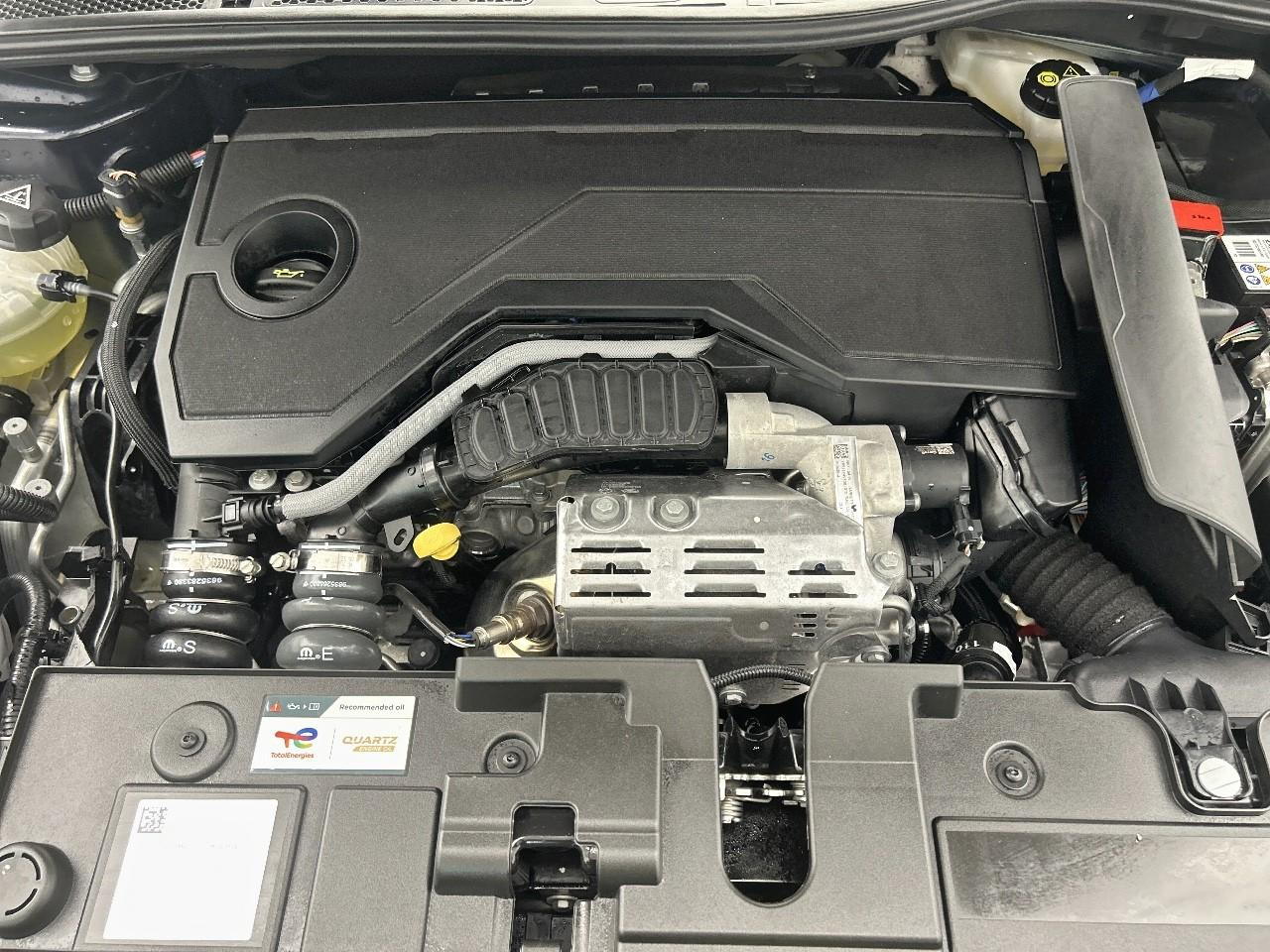 Citroën C4 X hybride 145 ch e-dcs6 plus — photo 15