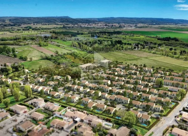 Terrain 242 m²