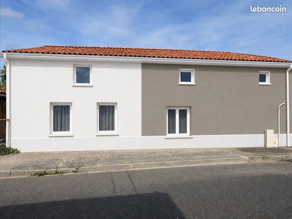 Maison ancienne rénovée 110 m² Labastide Saint Sernin