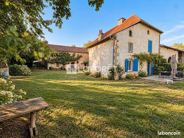 Maison 6 pièces 195 m²
