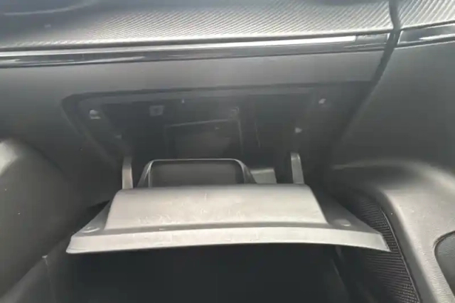 Peugeot 2008 puretech 130 s&amp;s bvm6 — photo 20