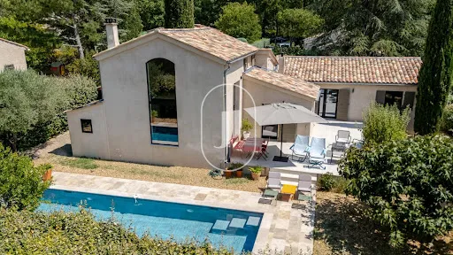 Villa 5 pièces 177 m²