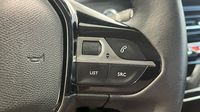 Peugeot 208 1.2 PureTech 100ch S&S Allure — photo 25