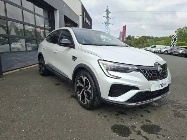 Renault Arkana e-tech 145 - 23
