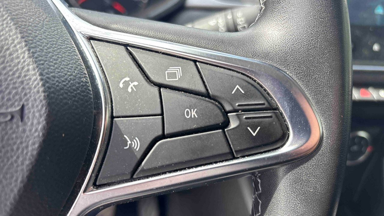 Renault Captur TCe 90 — photo 18