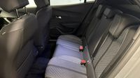 Peugeot 2008 1.2 Hybrid 145ch Allure e-DCS6 — photo 13