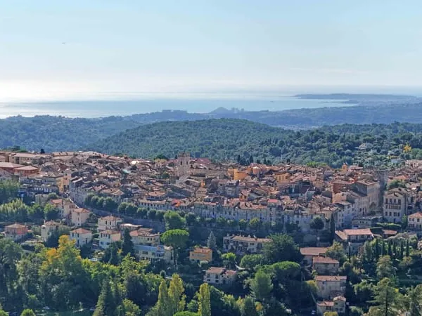 SOUS OFFRE - Exclusivité - Hauteurs de Vence - Terrain de 5.
