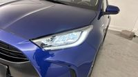 Toyota Yaris 116h Design 5p — photo 17